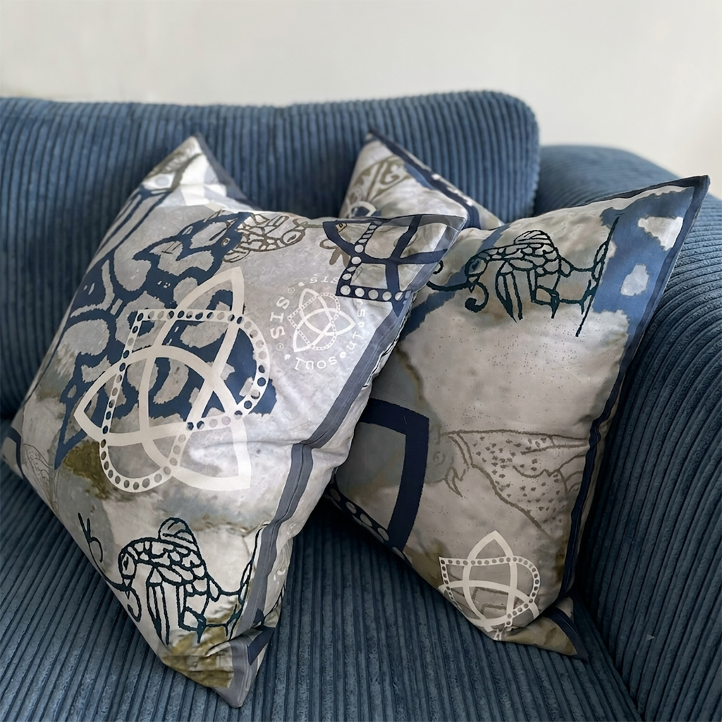 LILLY BLUE